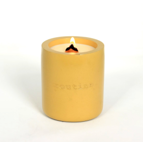 Routine Natural Beauty-Bonita Applebom Natural Candle